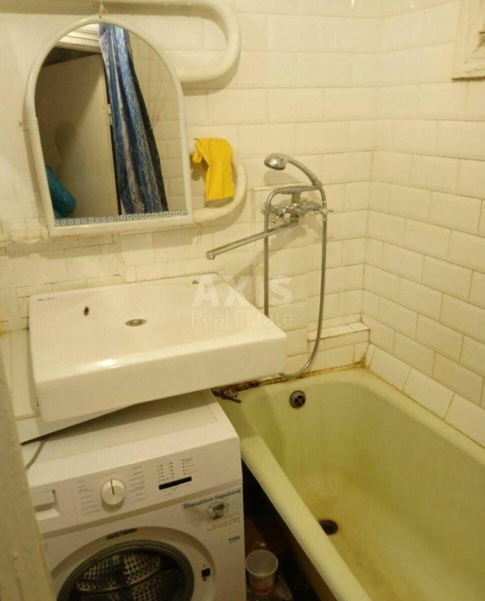 3k apartment vul. Kyrylivs'ka 127А5