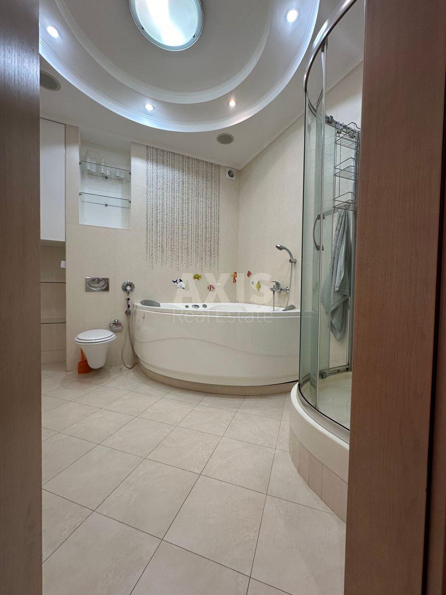3k apartment vul. Staronavodnyc'ka 6Б7