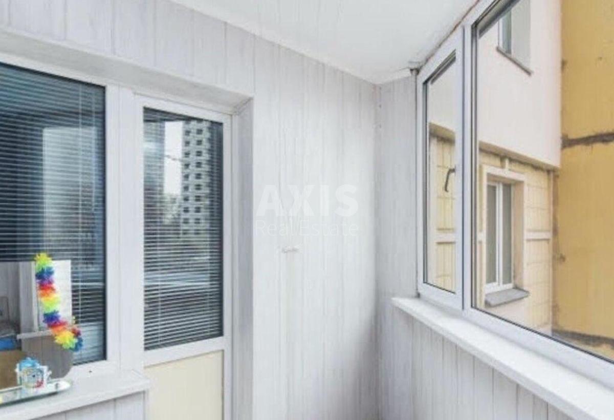 3k apartment vul. Yulia Zdanovska 83А0
