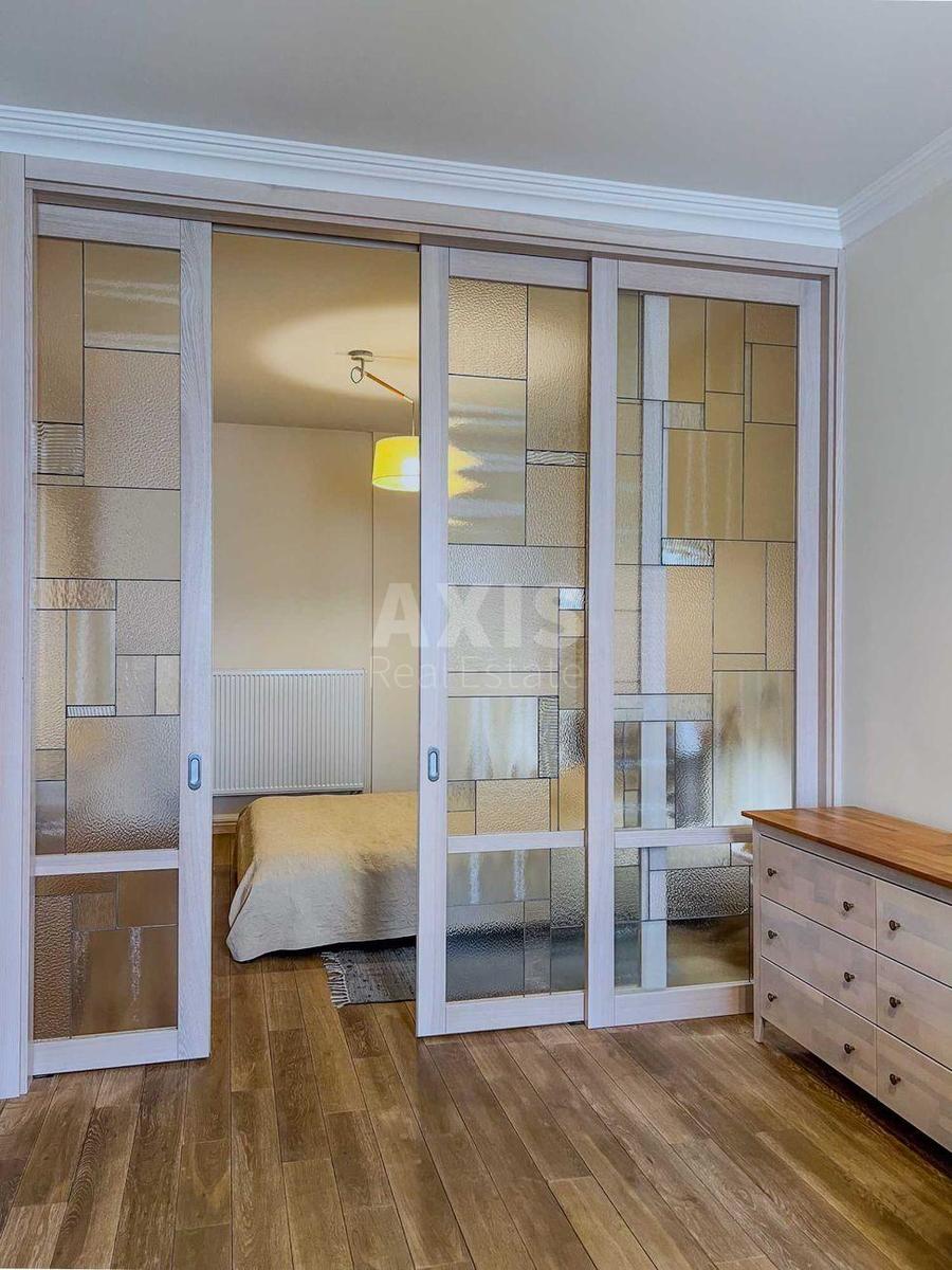 2k apartment vul. Zhyljans'ka 1186