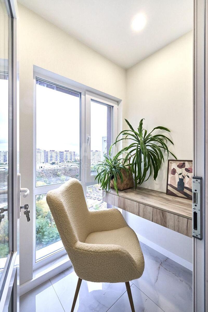 2k apartment vul. Myhajla Maksymovycha 246395011