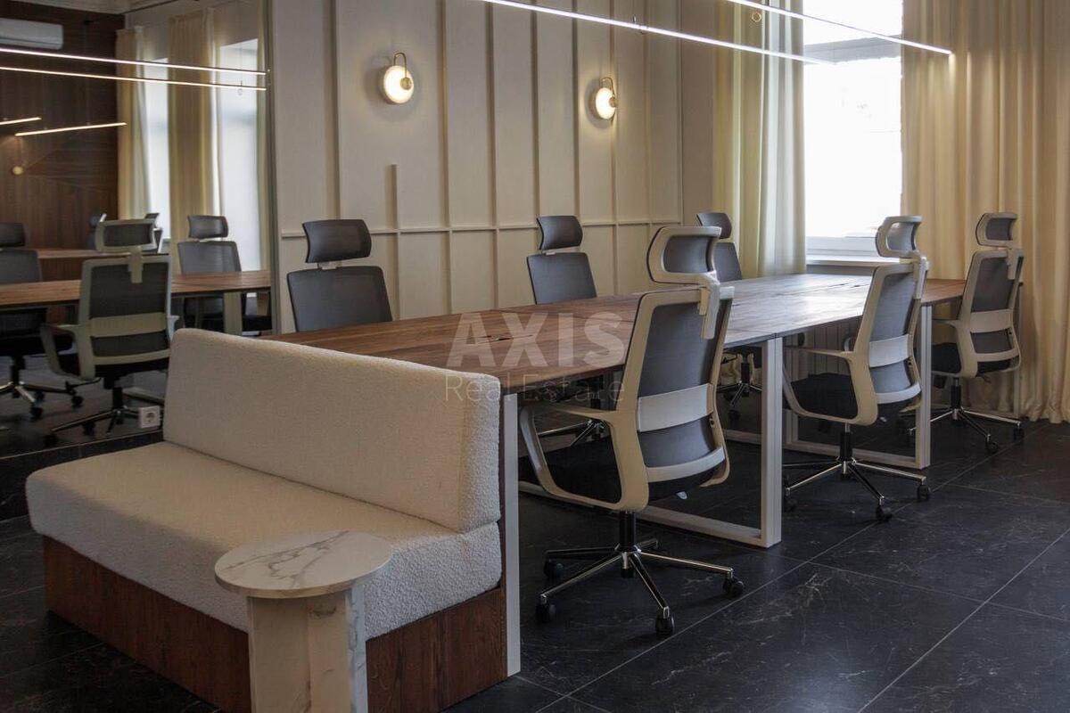 Office vul. Velyka Vasyl'kivs'ka 38, 100m23
