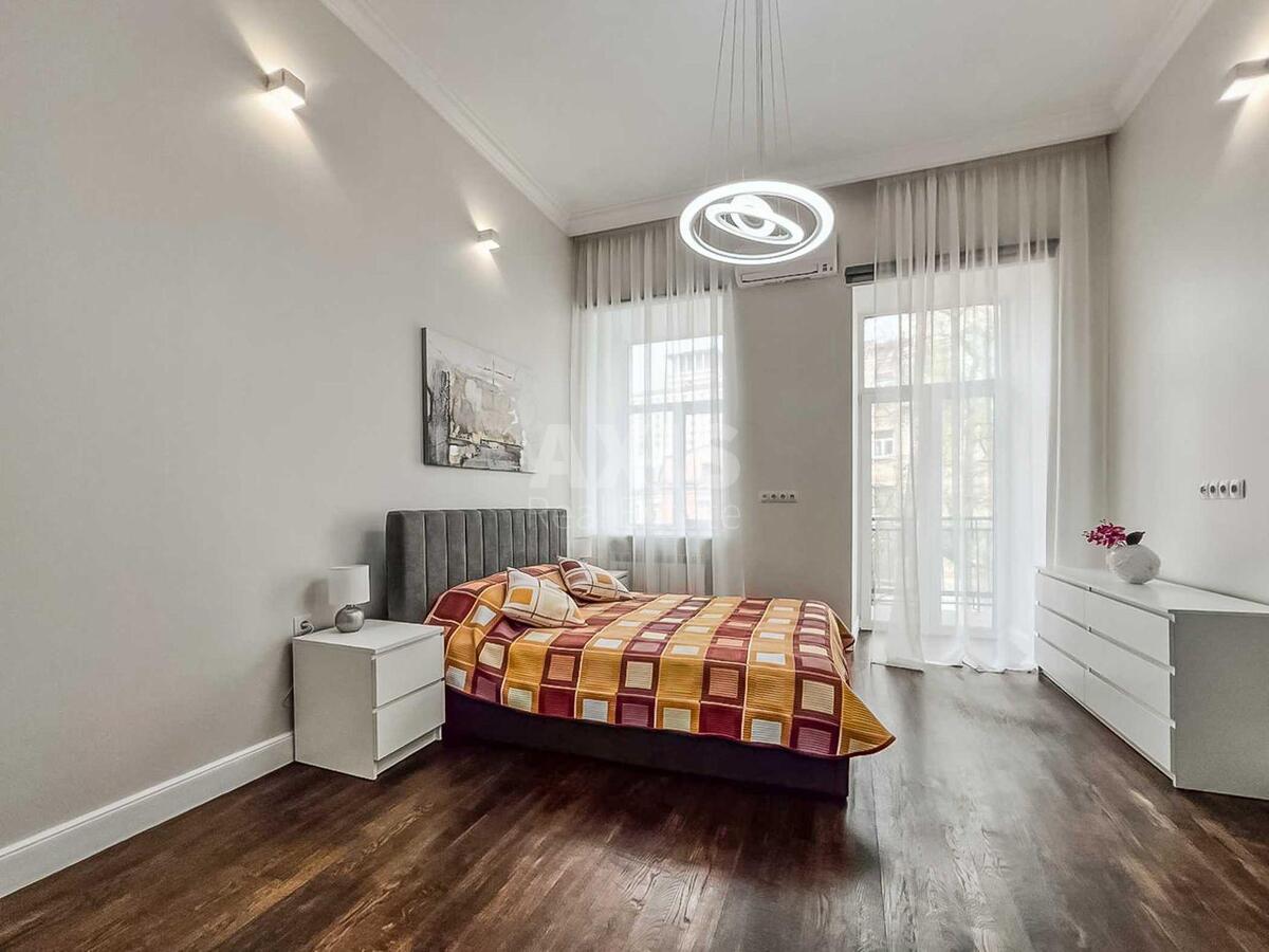 3k apartment vul. Stanislavs'kogo 37