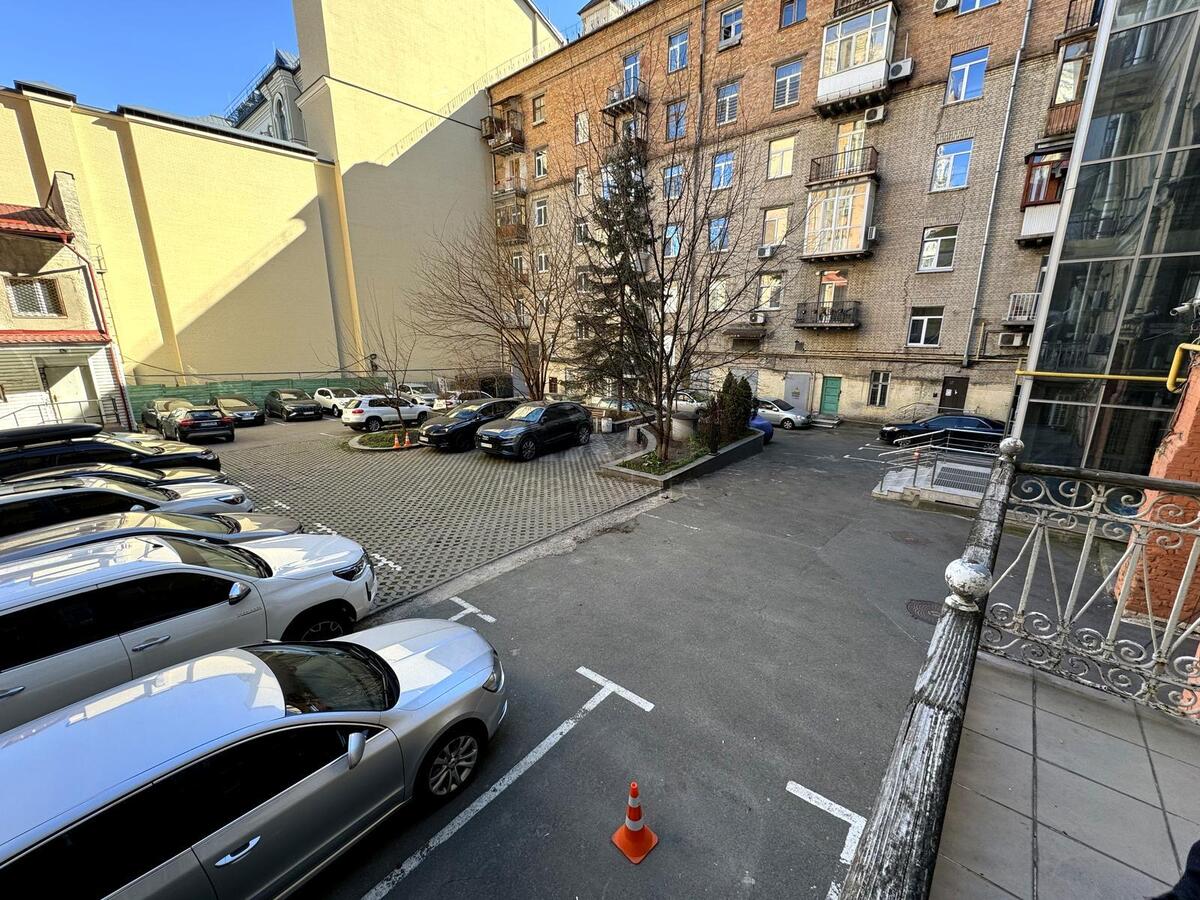 Office vul. Evgena Chykalenko 25, 300m26152811