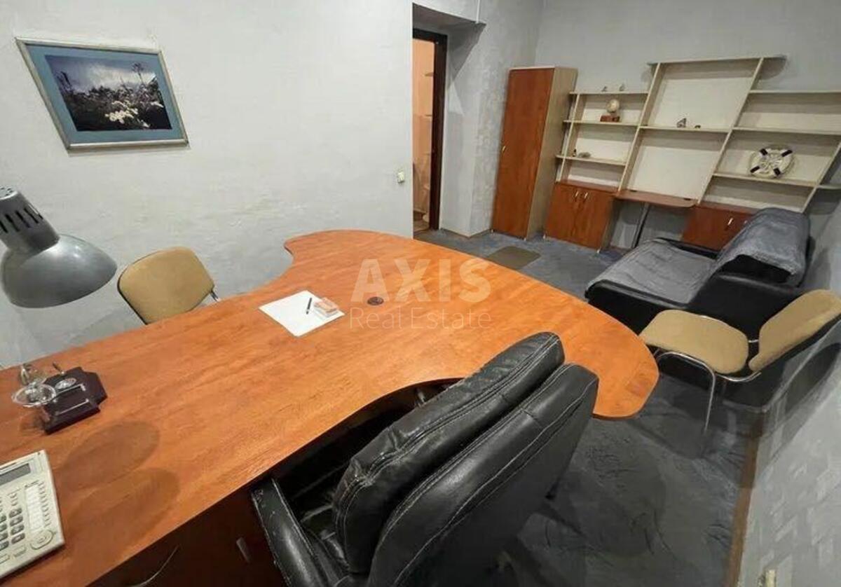 Office vul. Dovnar-Zapol's'kogo 4, 60m24