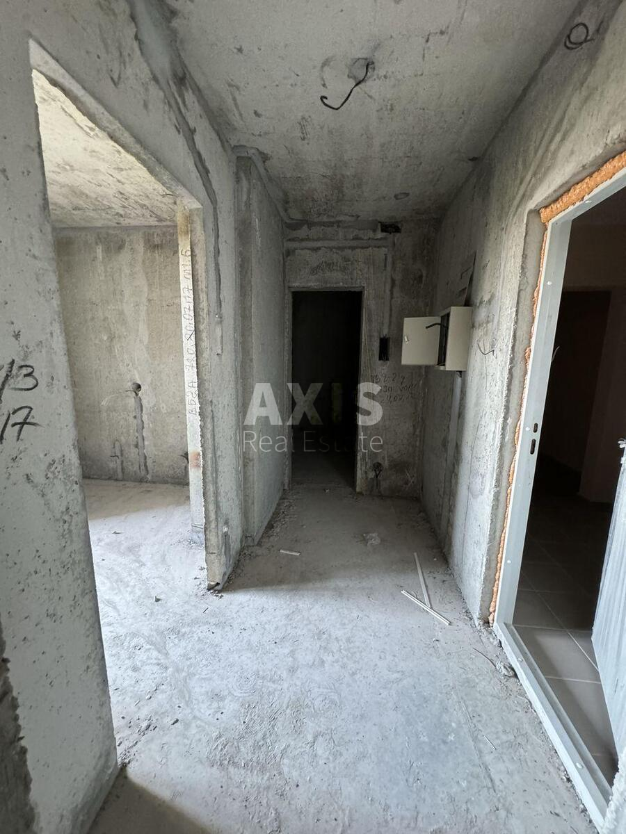 2k apartment pr-t Glushkova Akademika 65