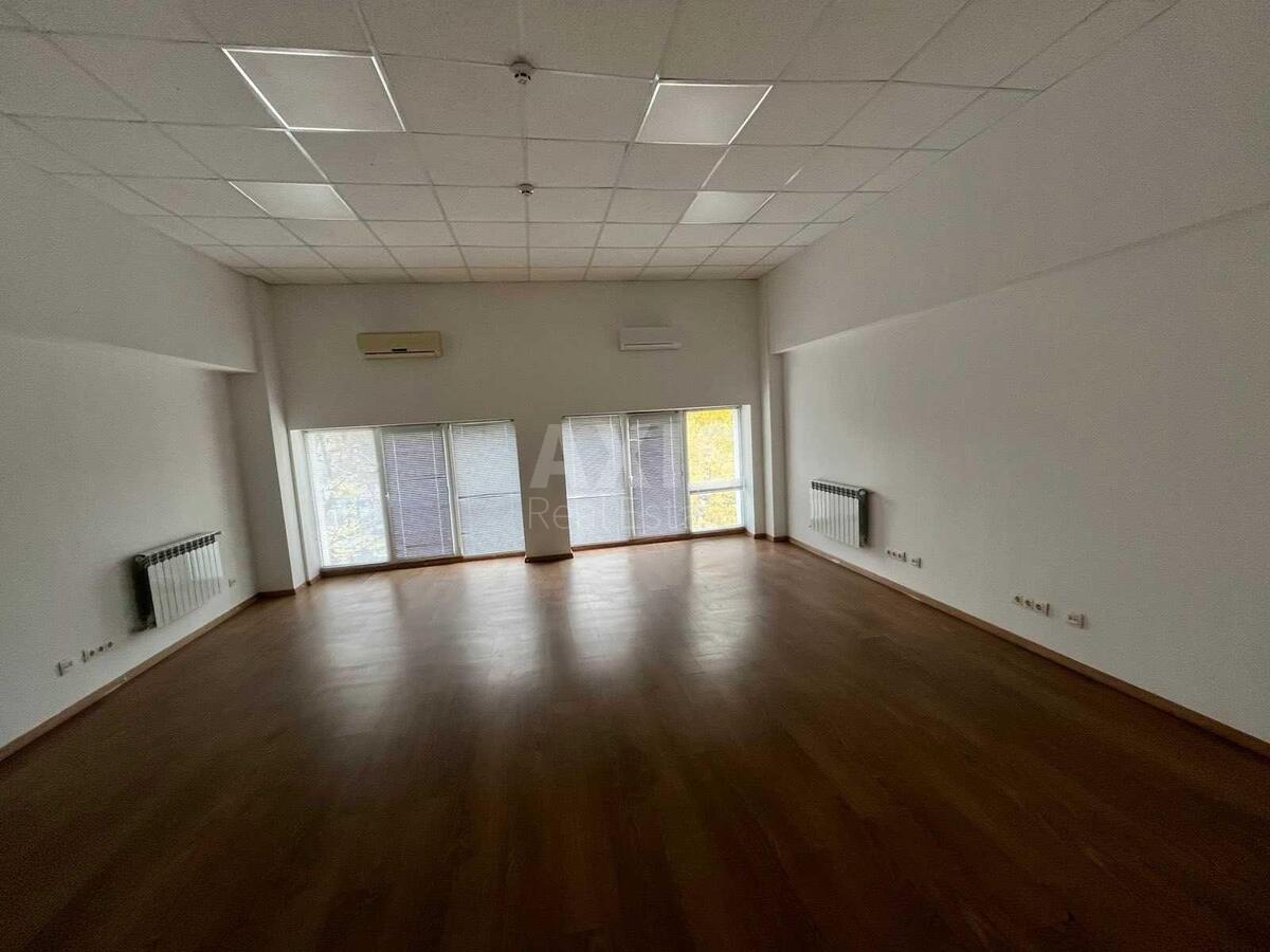 Офис ул. Сверстюка Евгения 11Б, 375м2613253
