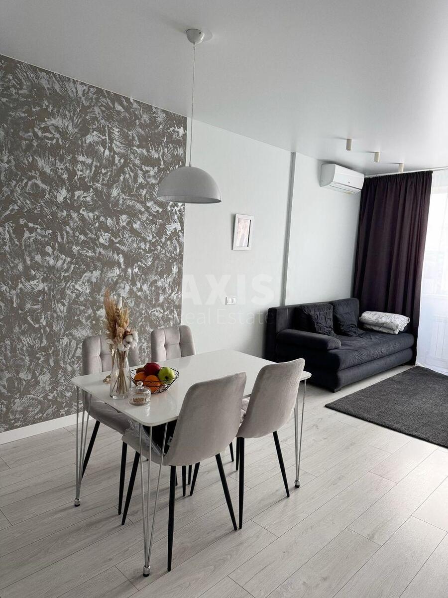 2k apartment vul. Mehanizatoriv 203