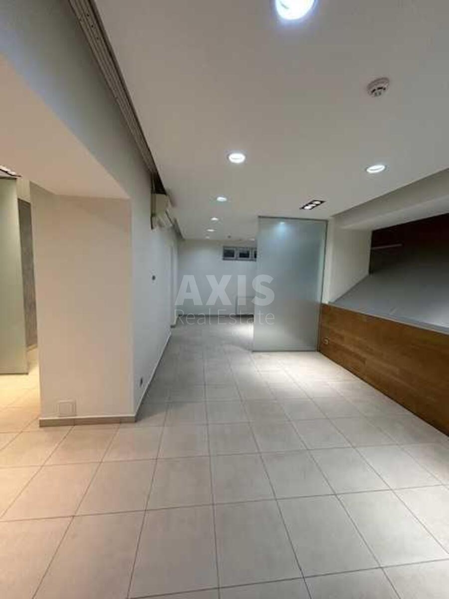 Trade object vul. Dmytrivs'ka 56, 70m27
