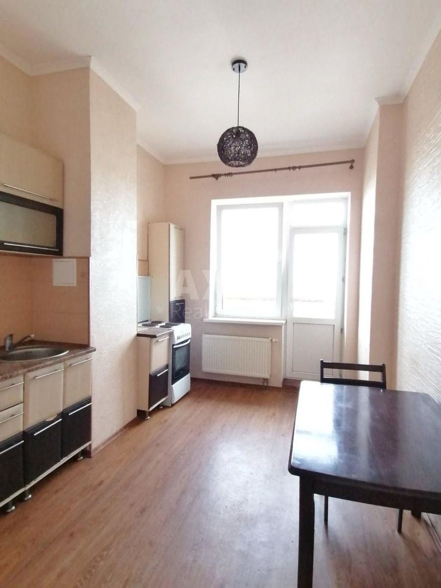 3k apartment vul. Raduns'ka 8/135