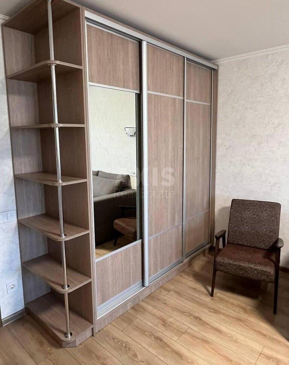 1k apartment vul. Ches'ka 6568065