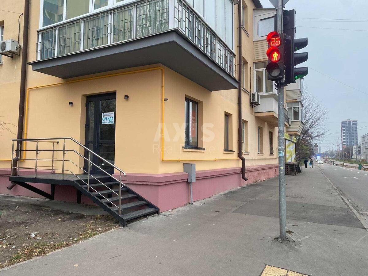 Объект торговли пр-т Оболонский 15, 35м2