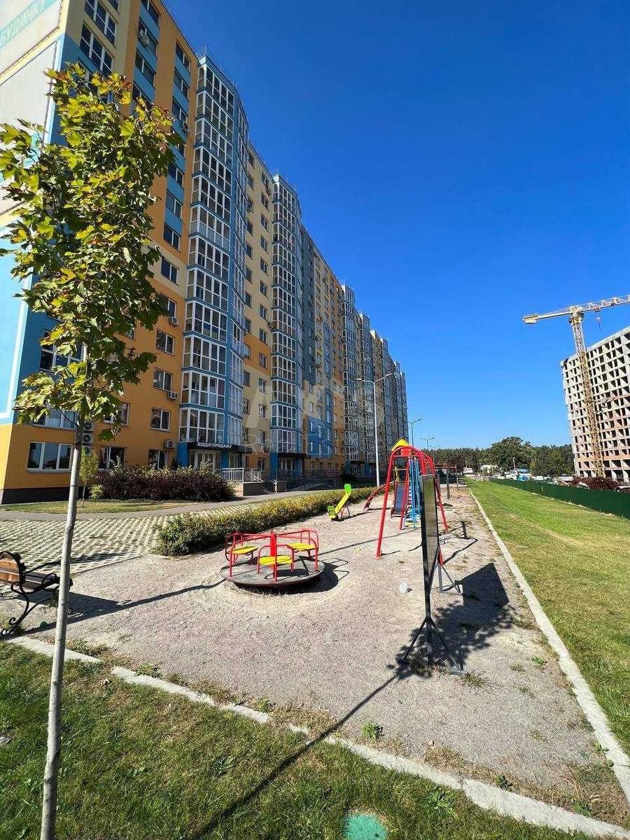 2k apartment vul. Chornobyl's'ka 3