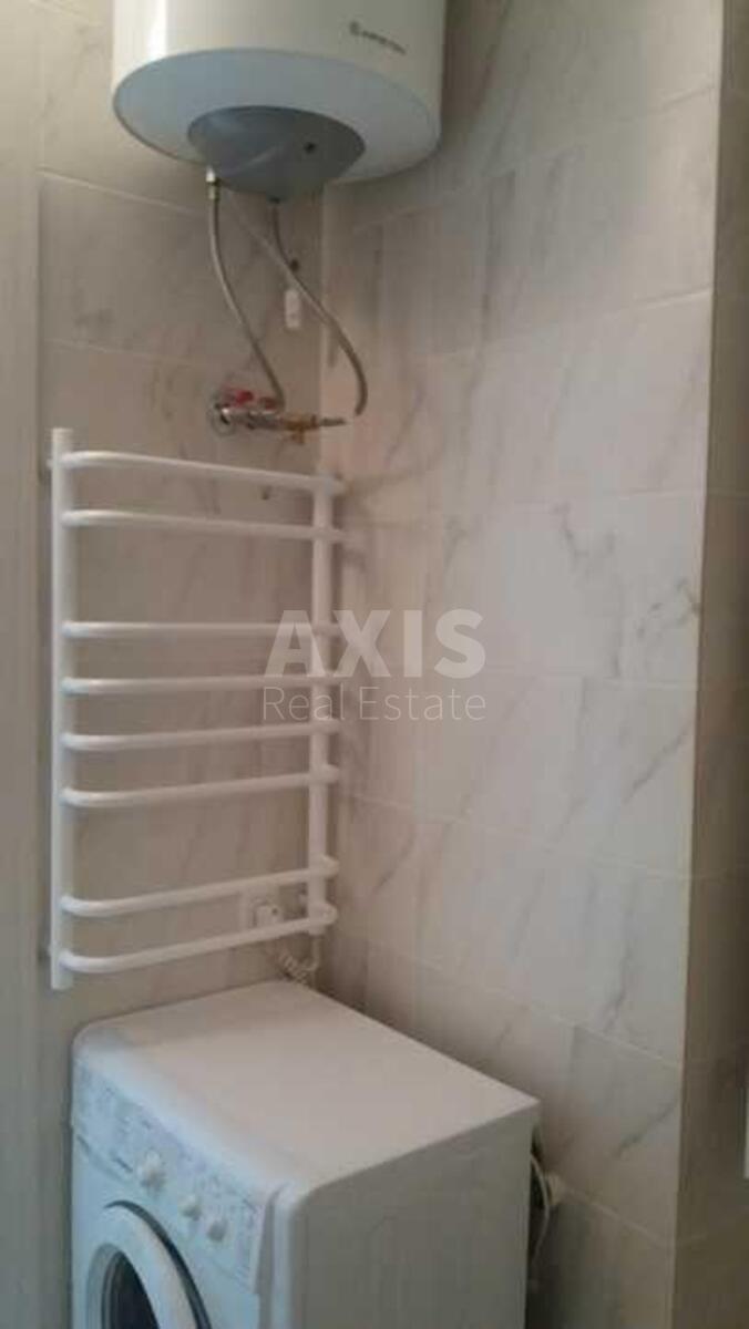 1к квартира ул. Малевича Казимира 89613376