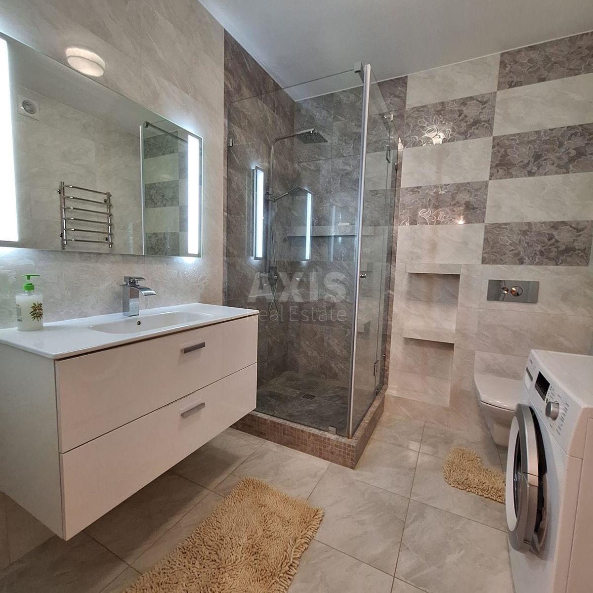 3k apartment vul. Dragomanova 2А6