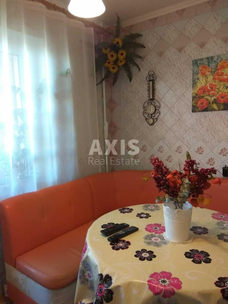 4к квартира ул. Академика Ефремова 25516481