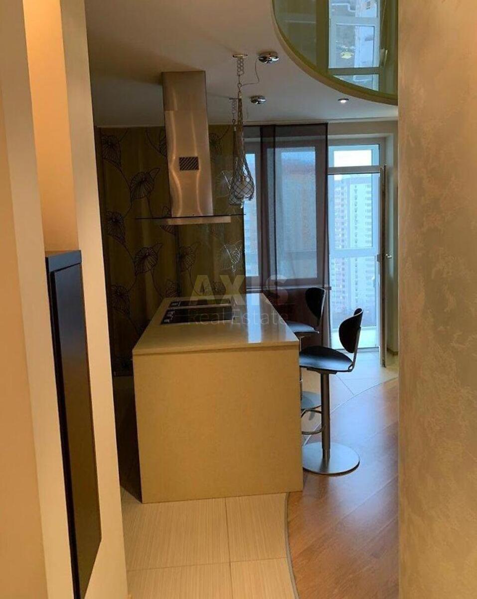 3k apartment vul. Urlivs'ka 11А568513
