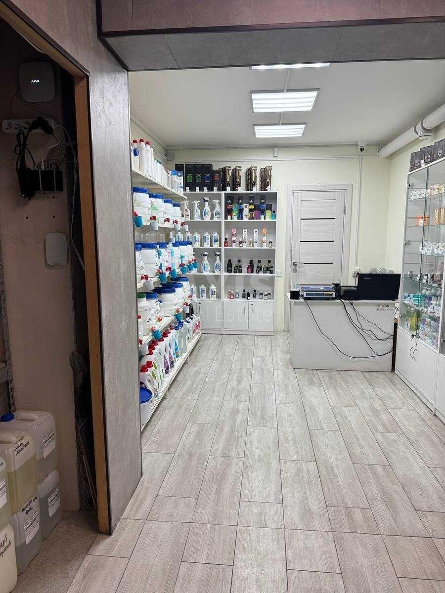 Объект торговли ул. Лятошинского 18, 20м2604561