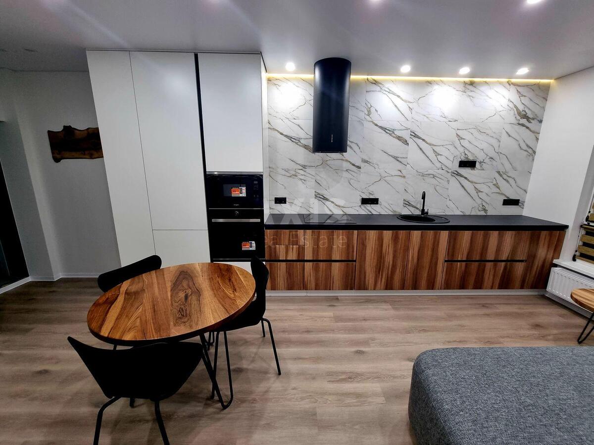 2k apartment vul. Zvirynec'ka 70