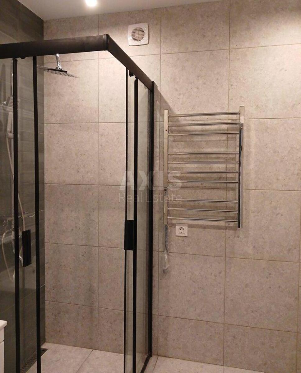 1k apartment vul. Kahovs'ka 62А1
