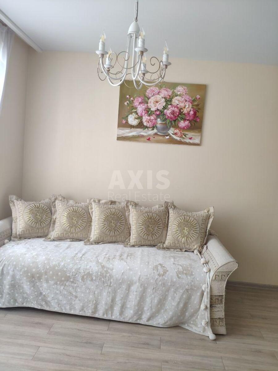 1k apartment vul. Radystiv 328