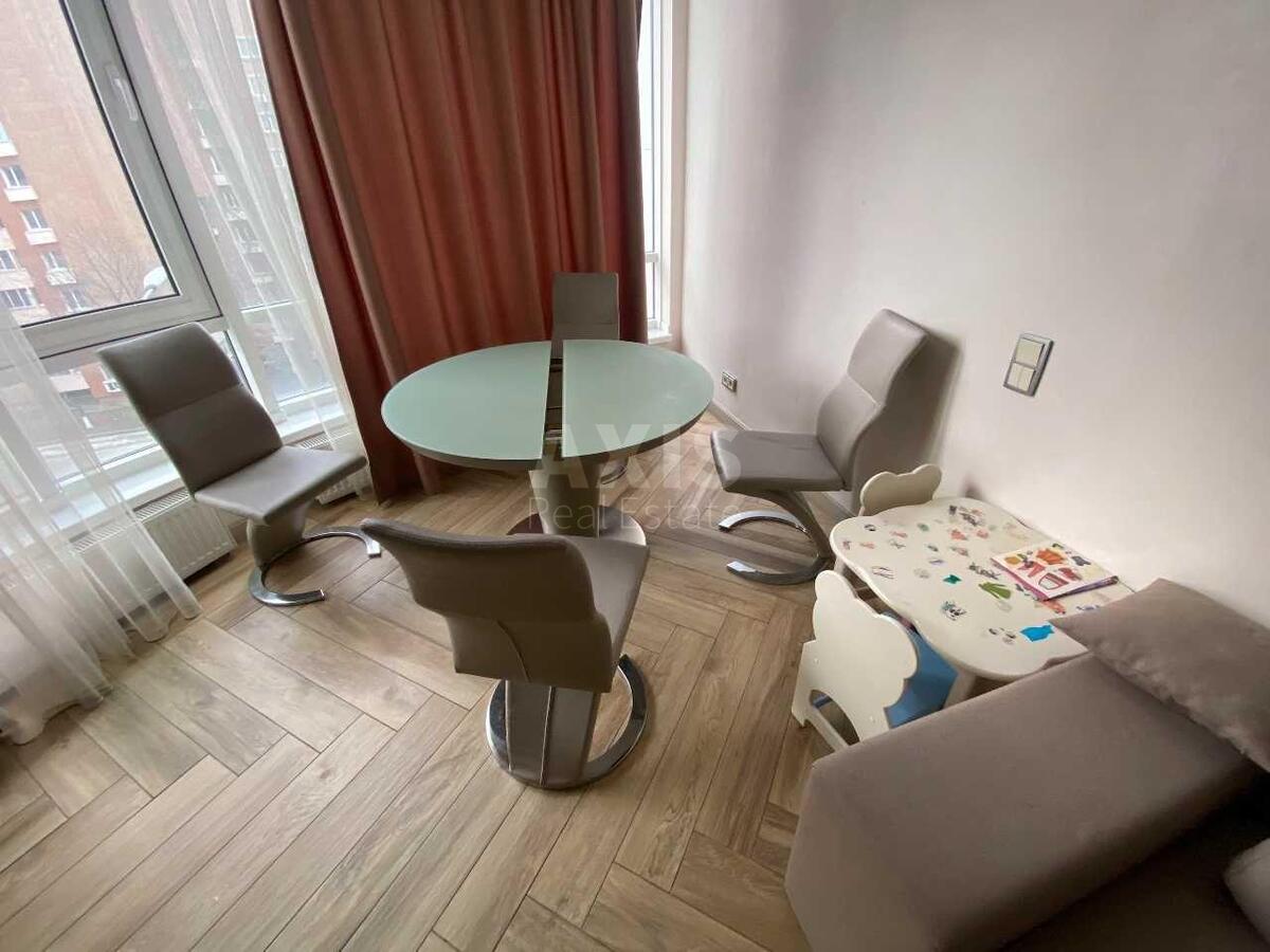 3k apartment vul. Antonovycha 131598021