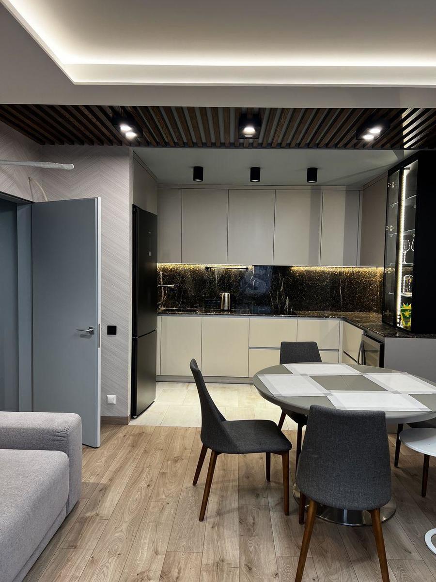 3k apartment vul. Lypkivs'kogo Vasylja Mytropolyta 37Б2