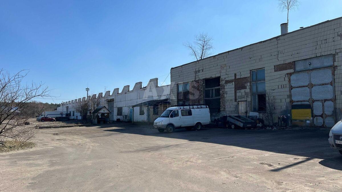 Service object vul. Zroshuval'na 5, 2500m20
