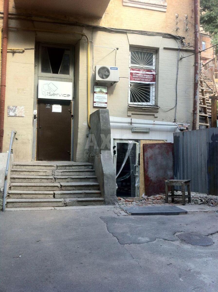 Объект торговли ул. Бассейная 3А, 30м2599656