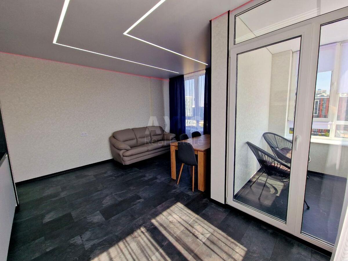 2k apartment bul. Ryl's'kogo Tadeja 5625754