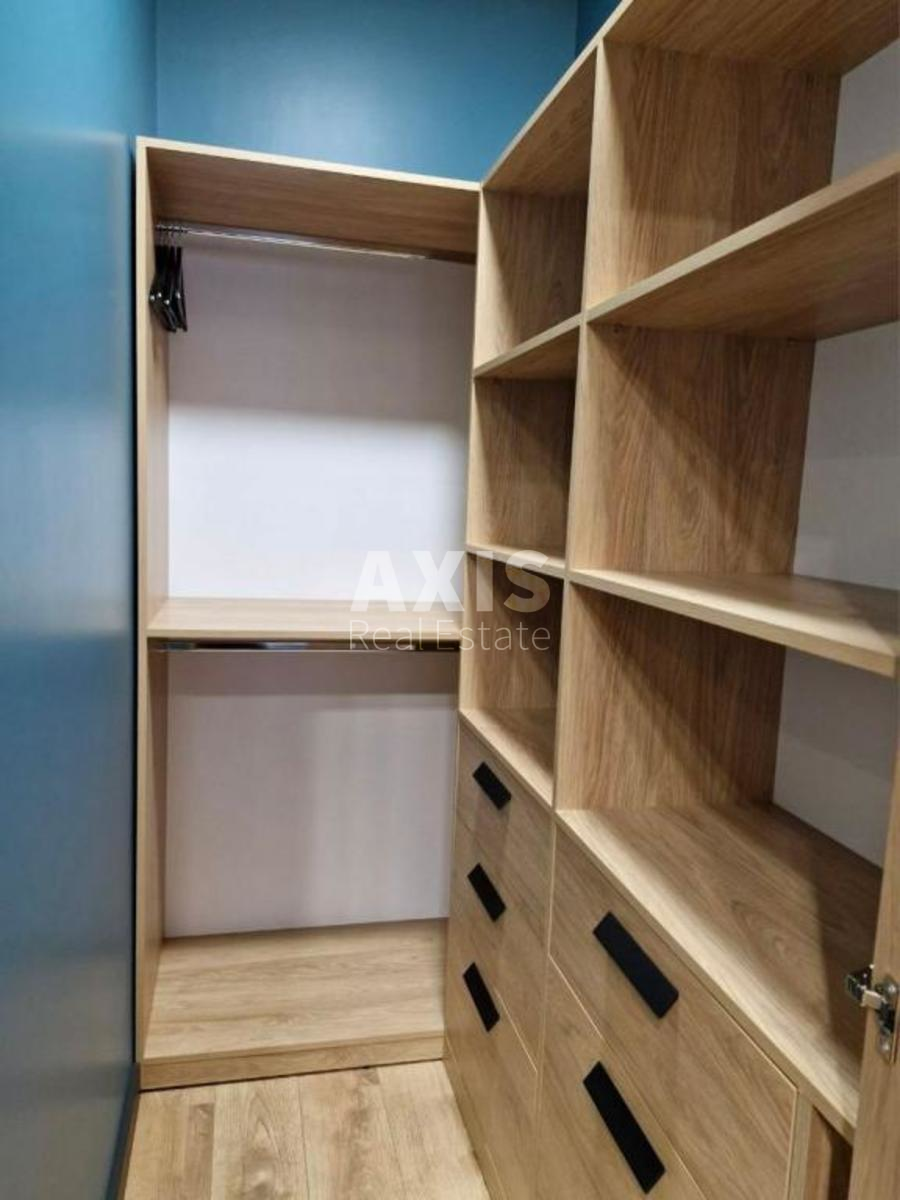 1k apartment vul. Jevgena Konoval'cja 44а8
