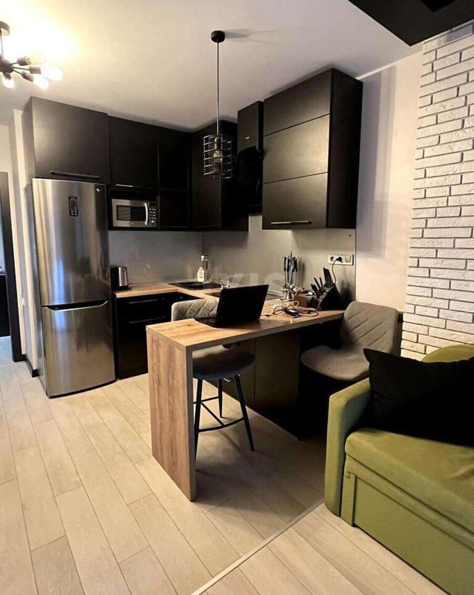 1k apartment vul. Regeneratorna 4, корп. 20