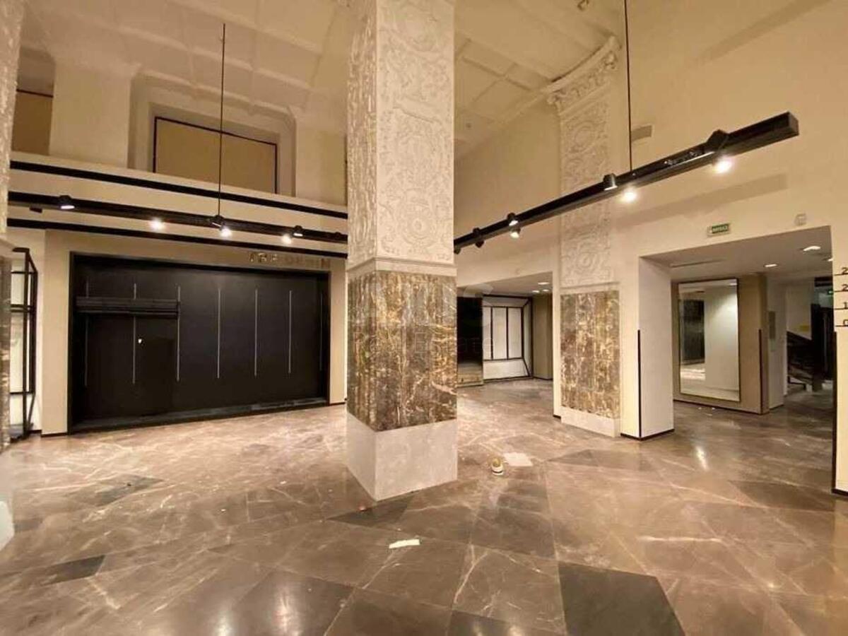 Trade object vul. Hreshhatyk 23, 2000m2621360