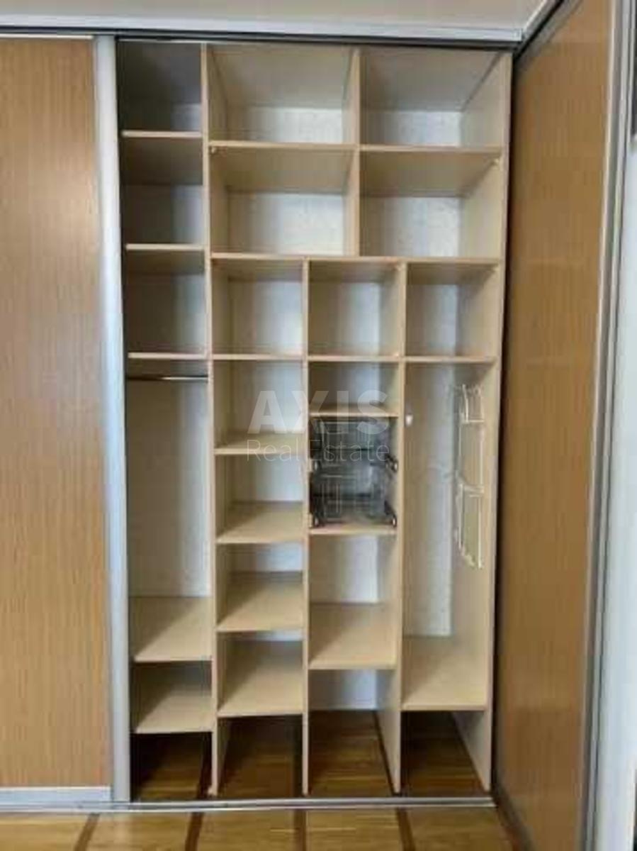 1k apartment vul. Ahmatovoi' Anny 71514