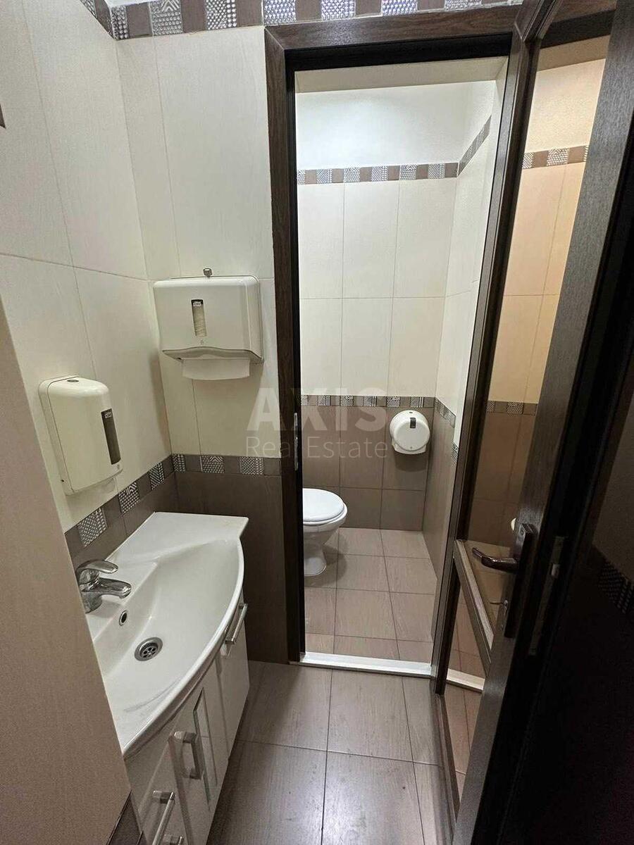 Office vul. Tymoshenka Marshala 21, корп. 6, 200m29