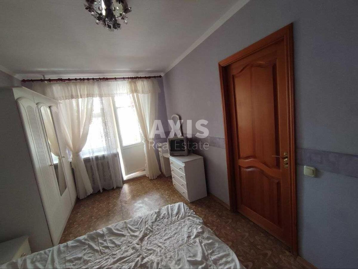 2к квартира ул. Ахматовой Анны 7/154