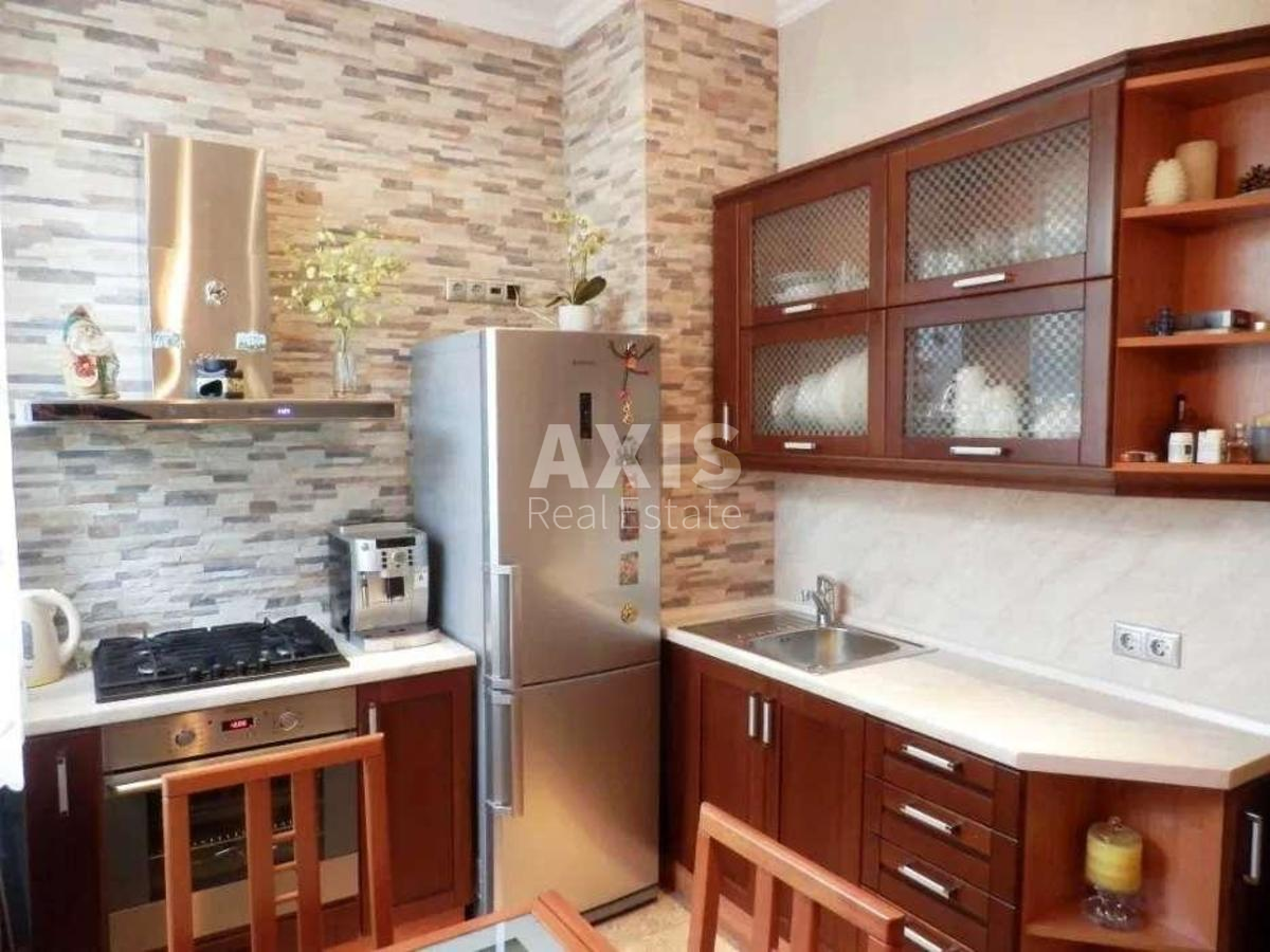 2k apartment vul. Antonovycha 256