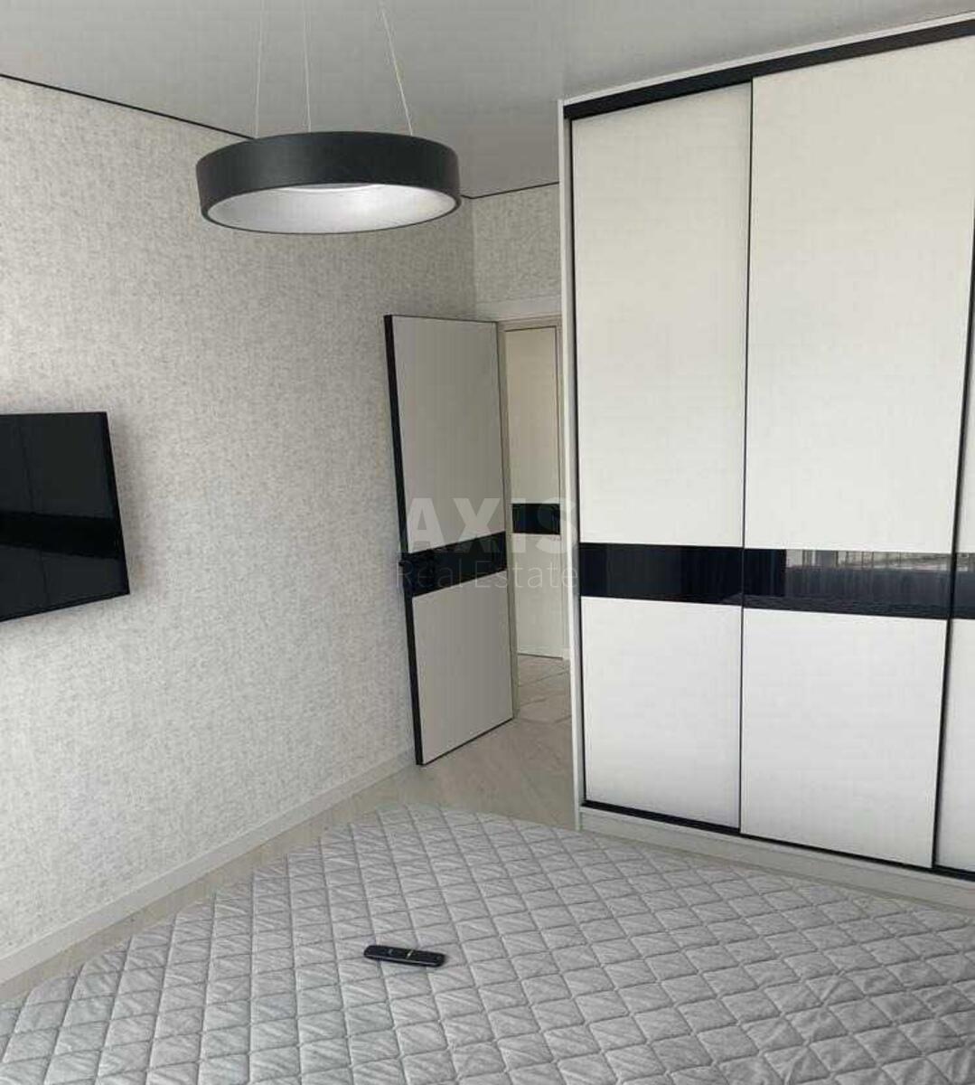 3k apartment nab. Dniprovs'ka 18627024