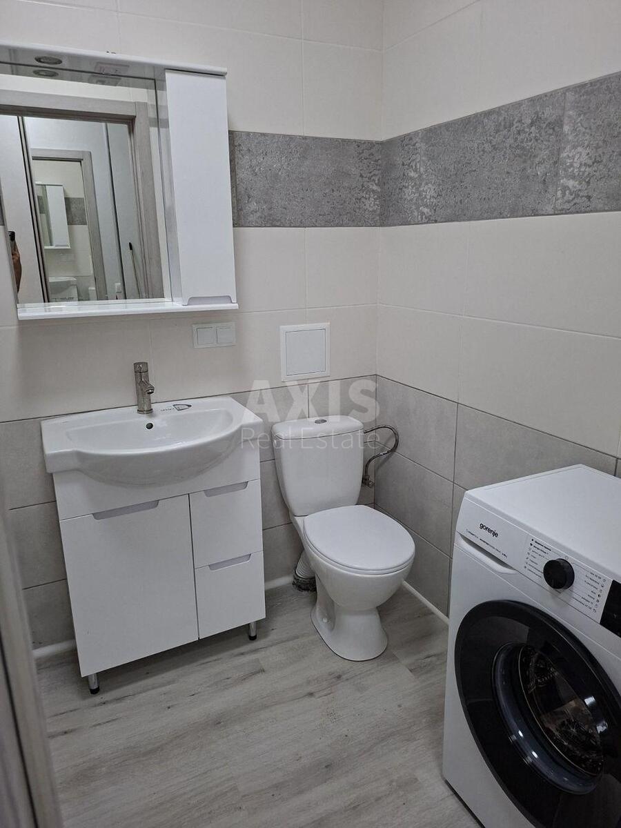 2к квартира ул. Телиги Елены 15633844