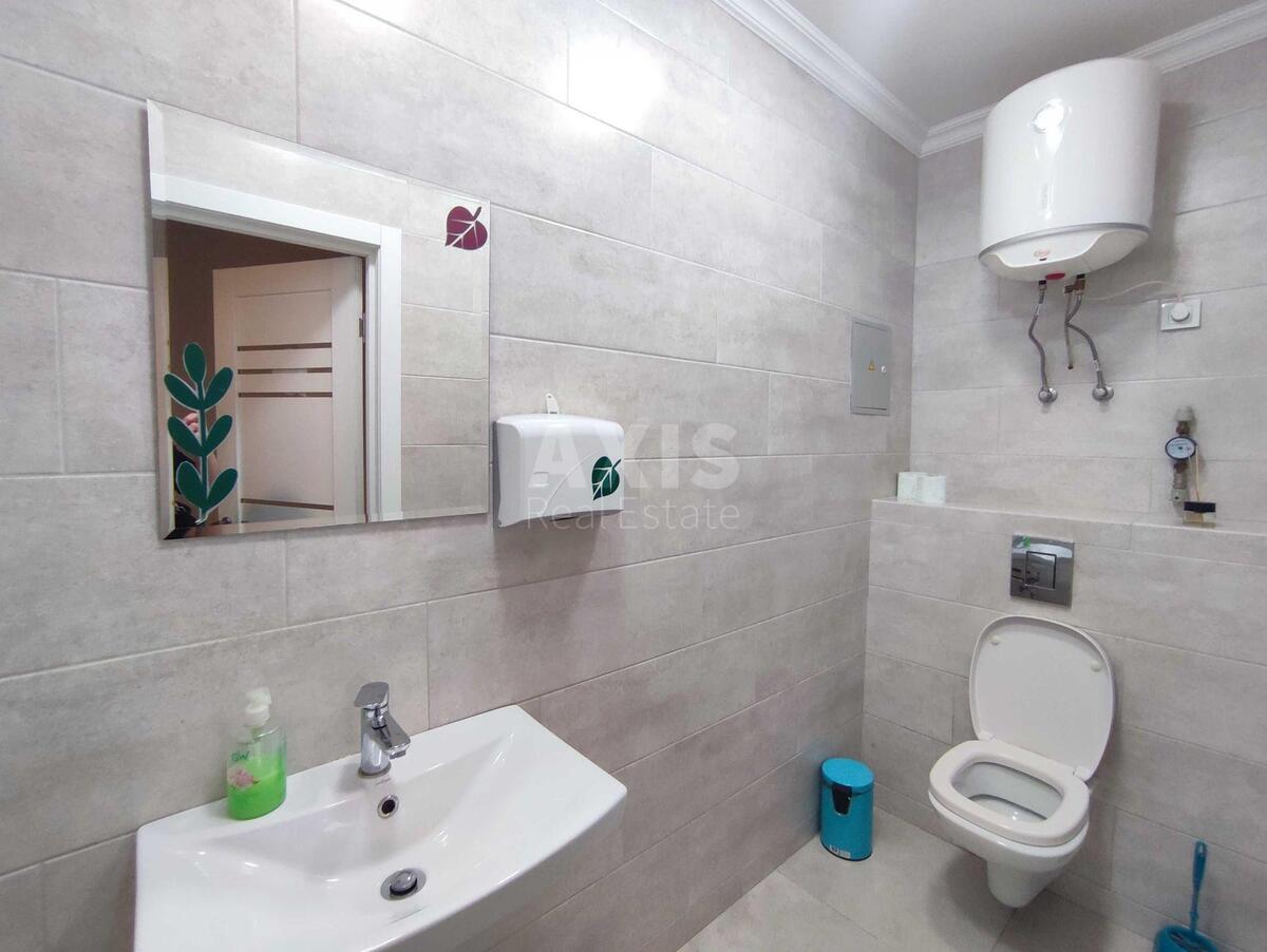 Office vul. Regeneratorna 4, 87m27