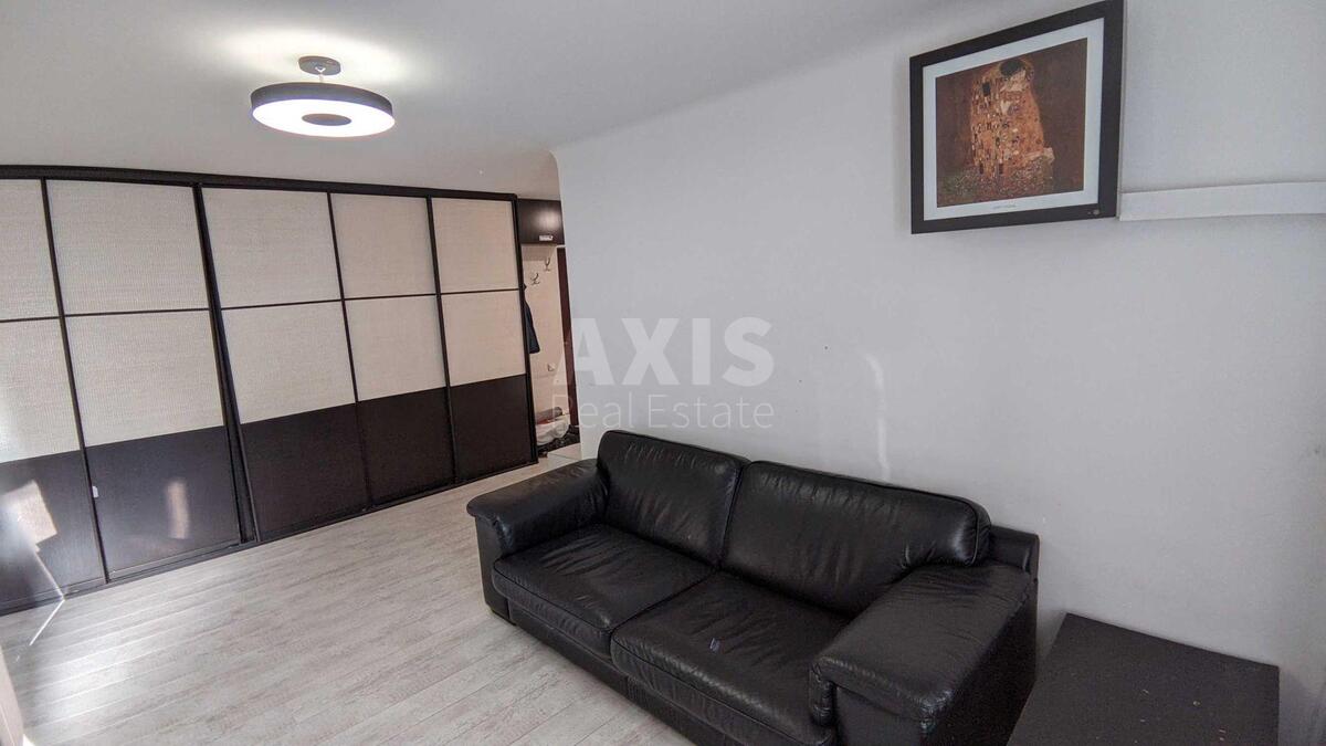 2k apartment prov. Laboratornyj 42