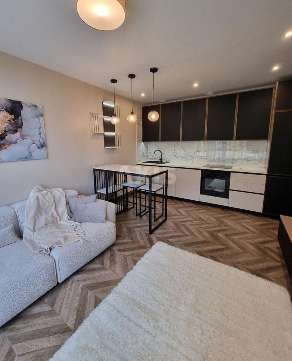 1k apartment vul. Kadets'kyj gaj 101