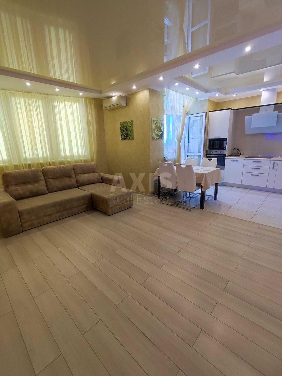 1k apartment vul. Revuc'kogo 7В0