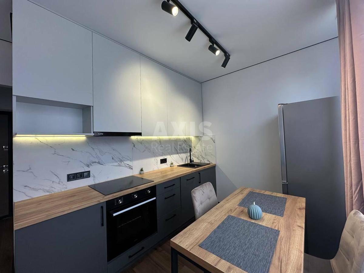 1k apartment vul. Saljutna 2Б