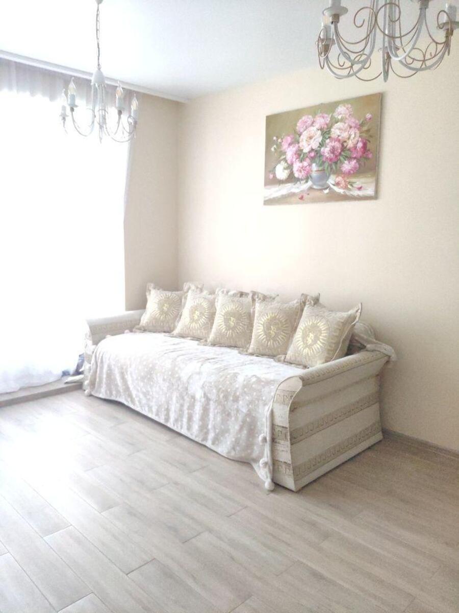 1k apartment vul. Radystiv 326