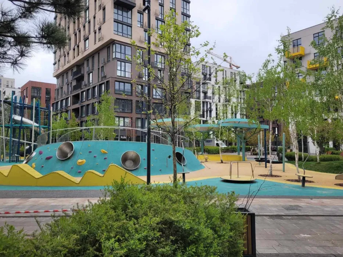 2k apartment vul. Saljutna Два B2512911