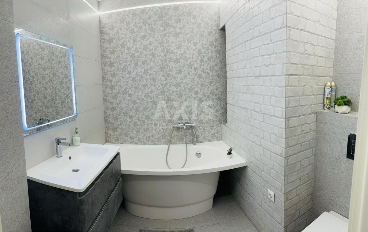 3к квартира ул. Ревуцкого 484