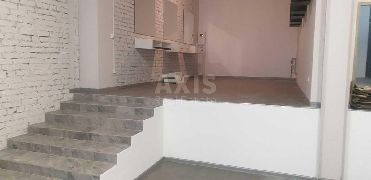 Trade object vul. Dragomyrova Myhajla 14А, 100m20