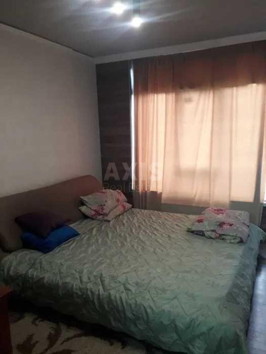 2k apartment pr-t Komarova Kosmonavta 11563948