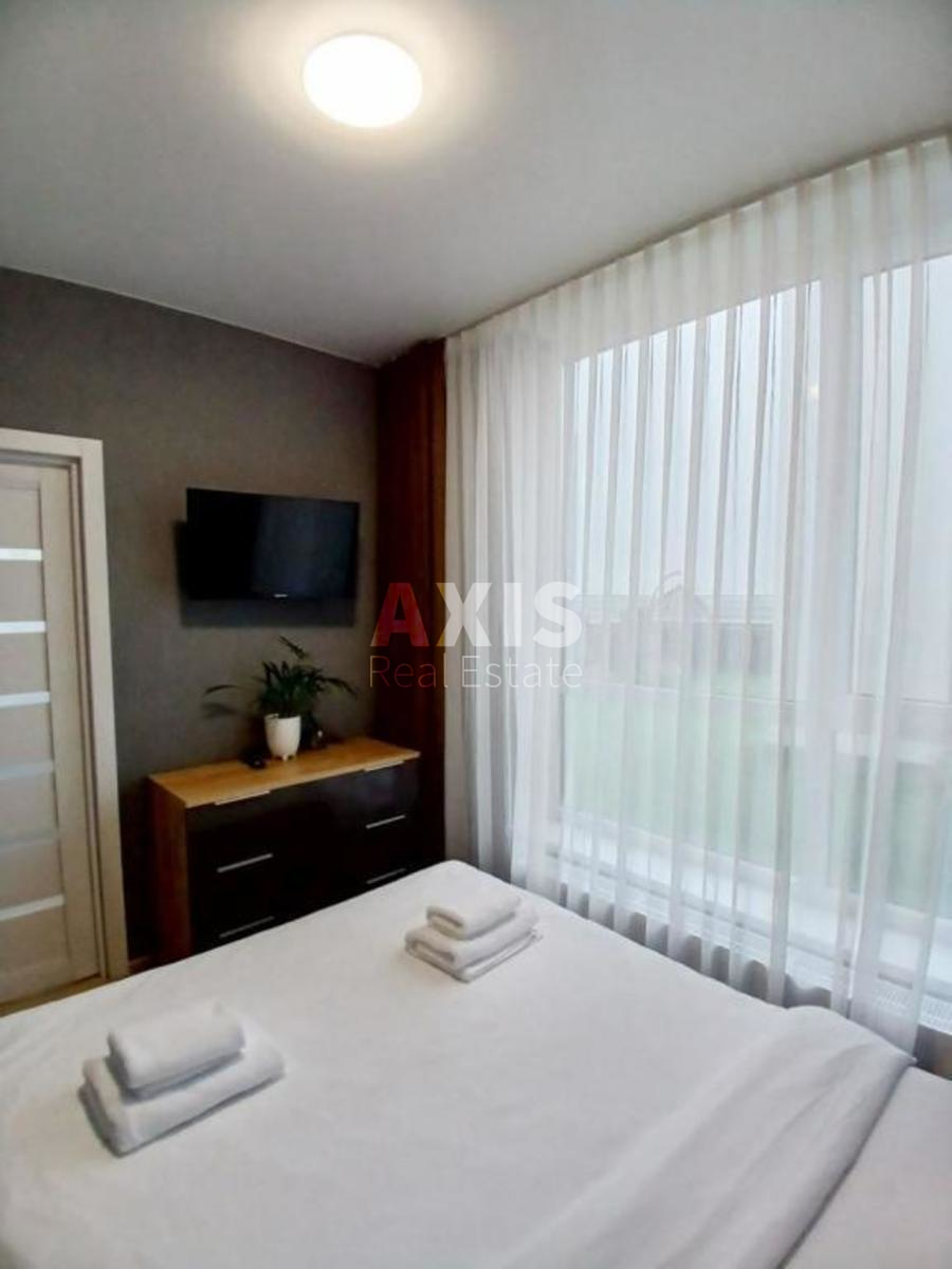 2k apartment vul. Syrec'ko-Sadova 13